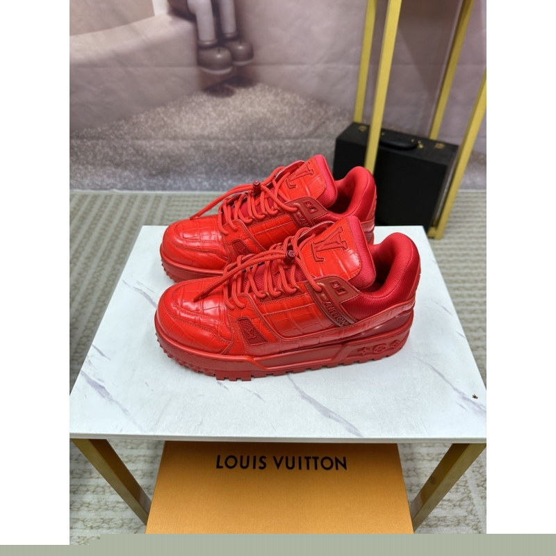 l**is V*t*n sneakers